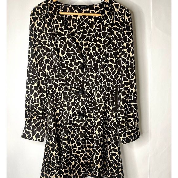 Zara Giraffe Brown Animal Print V-Neck Long Sleeve Button Up Mini Dress - Picture 2 of 10